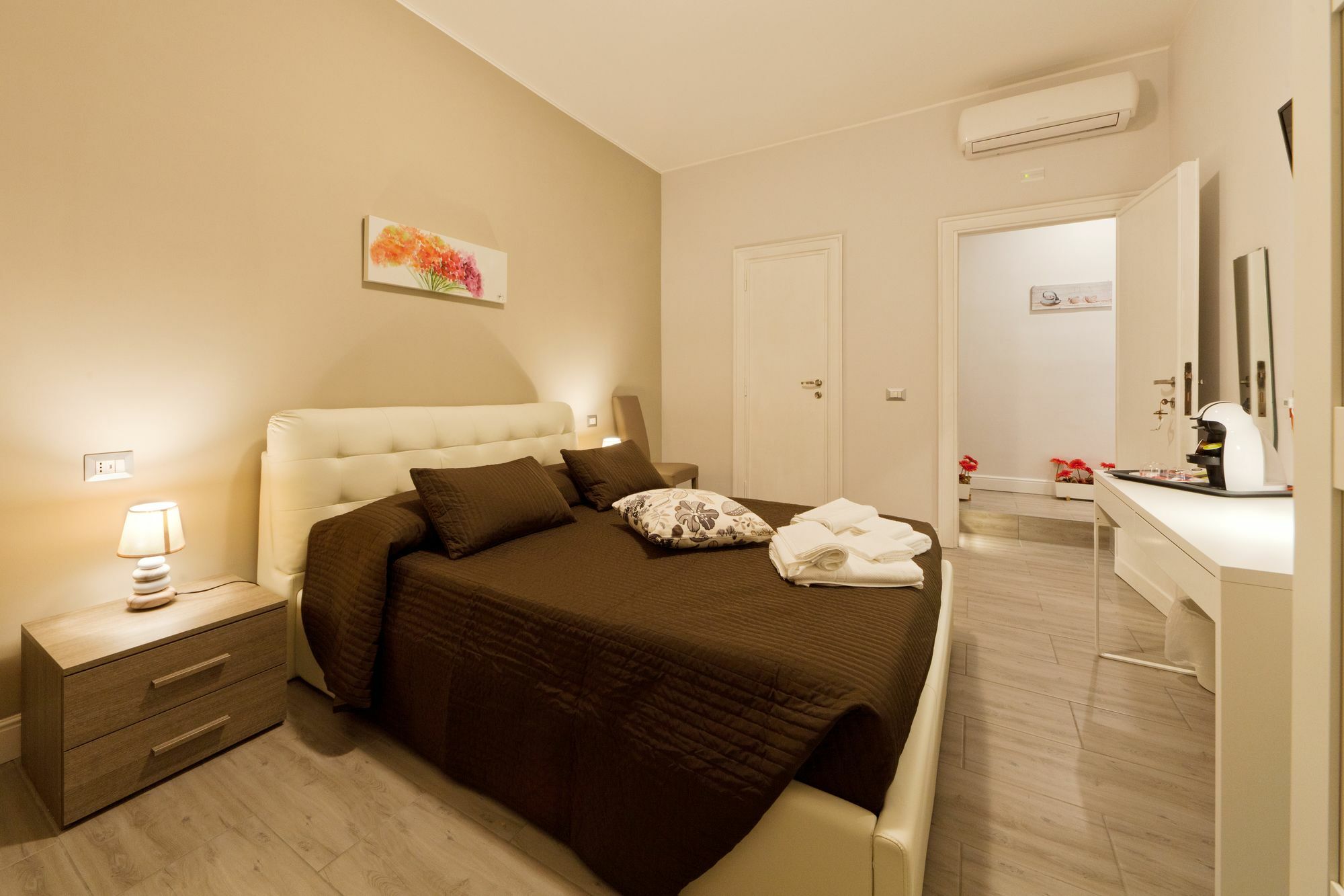 Pianeta Roma 48 Hotel Exterior photo